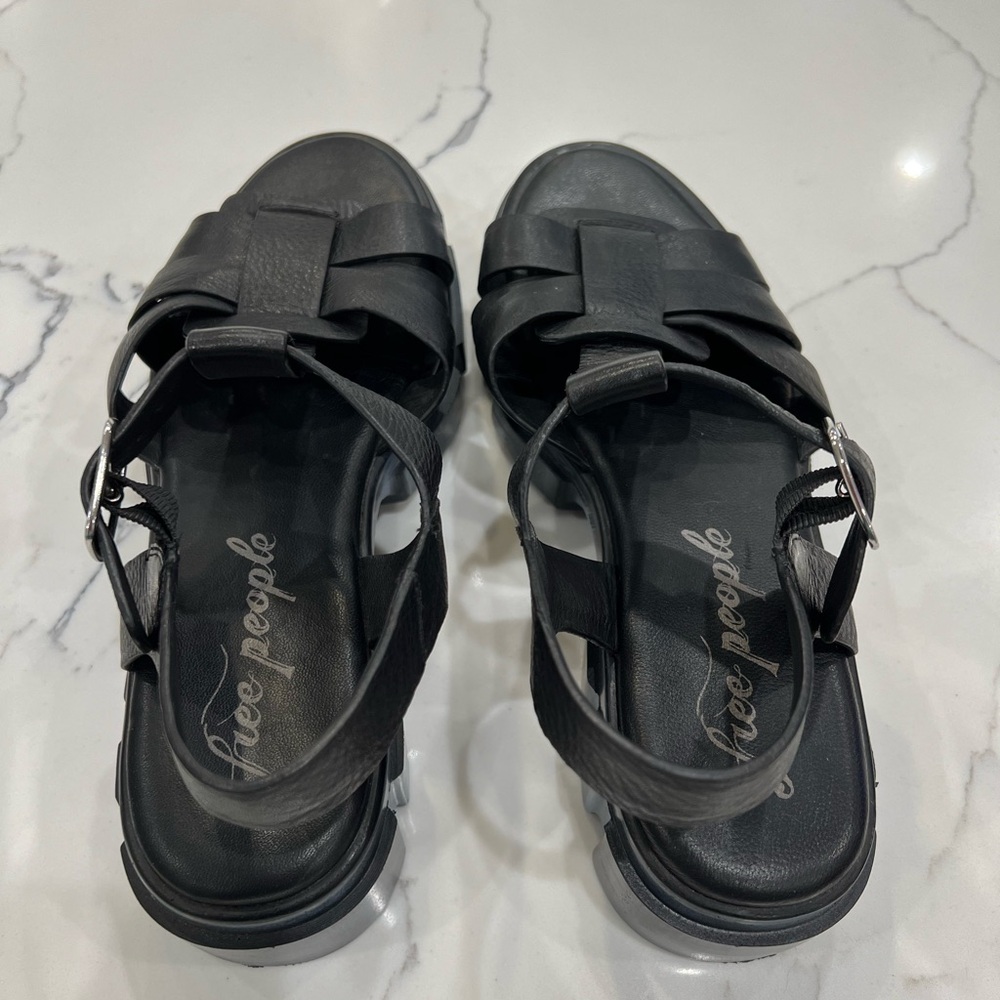 NWOB Free People Brooks Fisherman Gladiator Sandals Black Size 40/ Size 9.5 - Picture 7 of 13